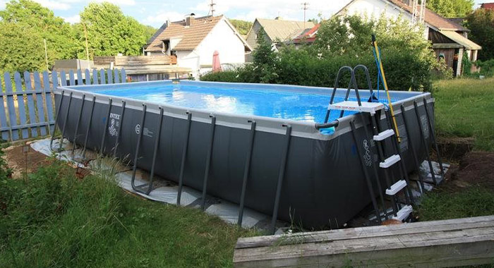 اینتکس بزرگ ترین تولید کننده استخر آماده