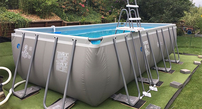 استخر پیش ساخته با عمق زیاد